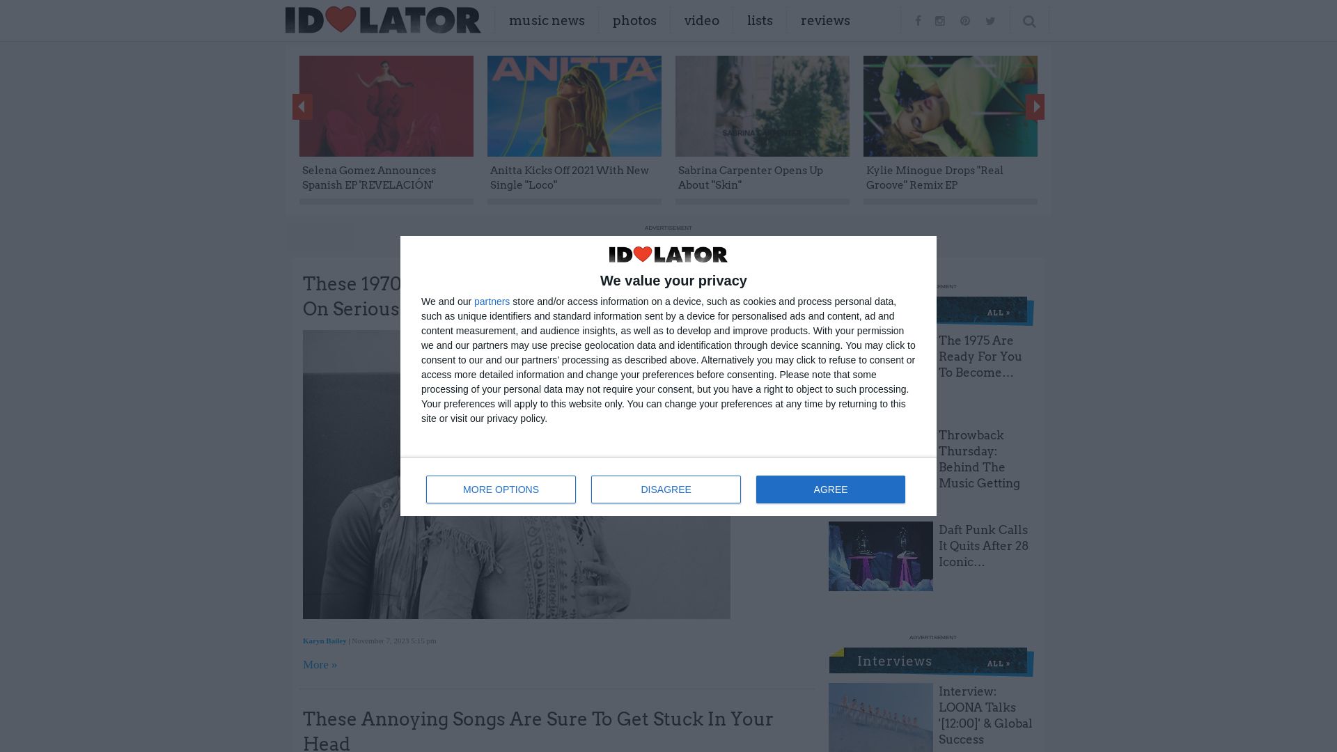 вебсайт idolator.com Є   ONLINE